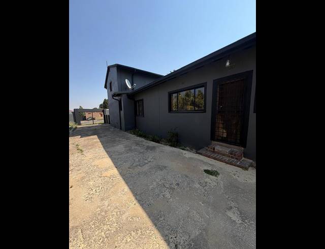 3 BEDROOM HOUSE FOR SALE IN NATURENA